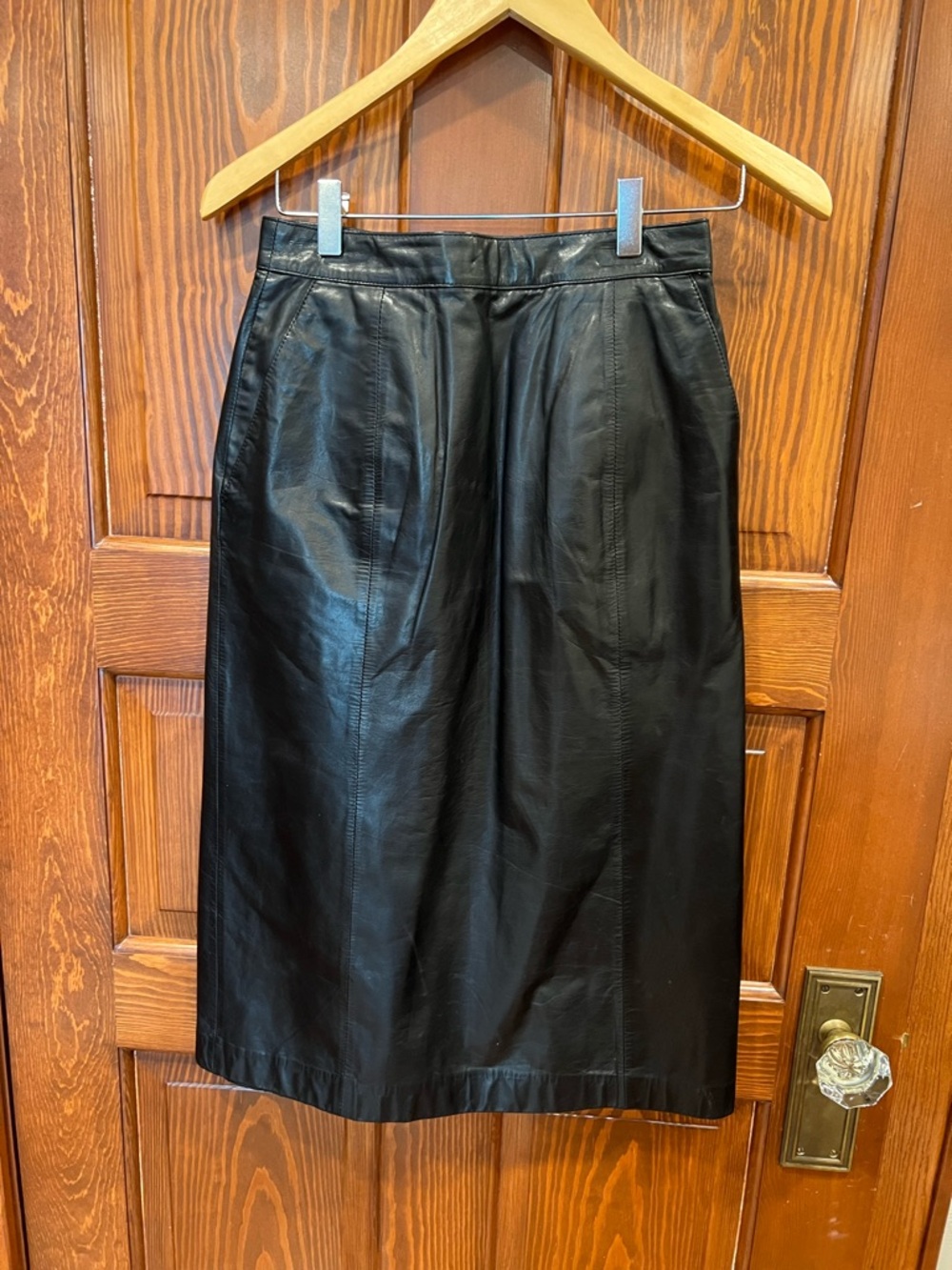 Classic Black Leather Pencil Skirt - Women